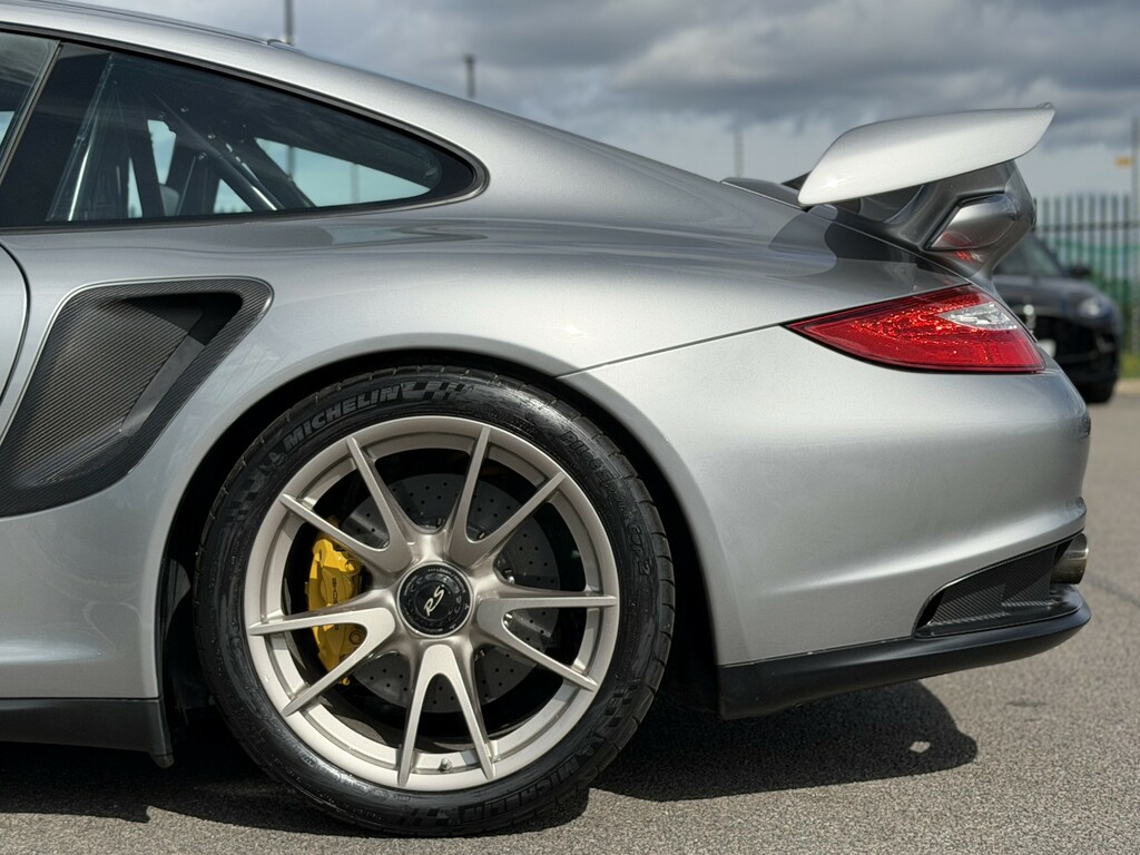 Porsche 911 Gt3 Rs Pdk Silver #43