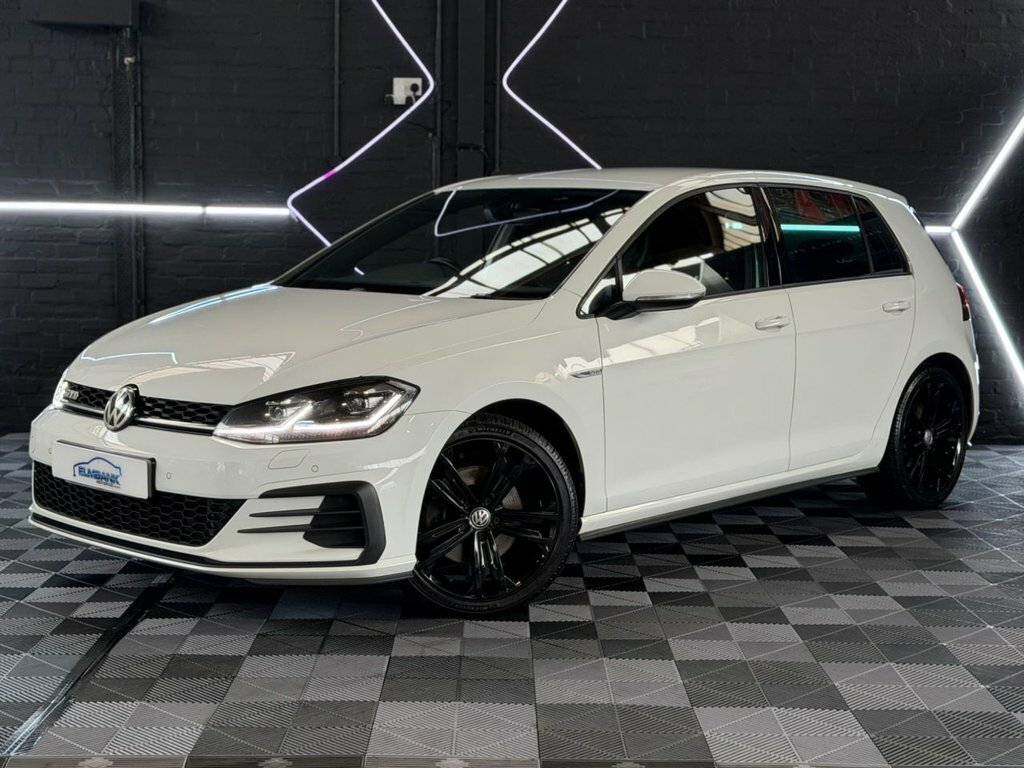 Volkswagen Golf 2L Gtd OW17CGY White