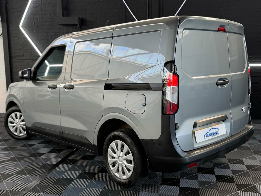 Ford Transit Courier 43Kwh Trend Swb Black #18