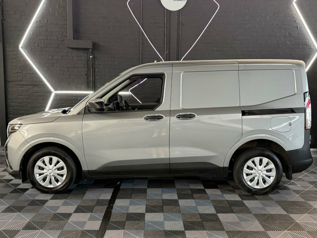 Ford Transit Courier 1L Trend Silver #6