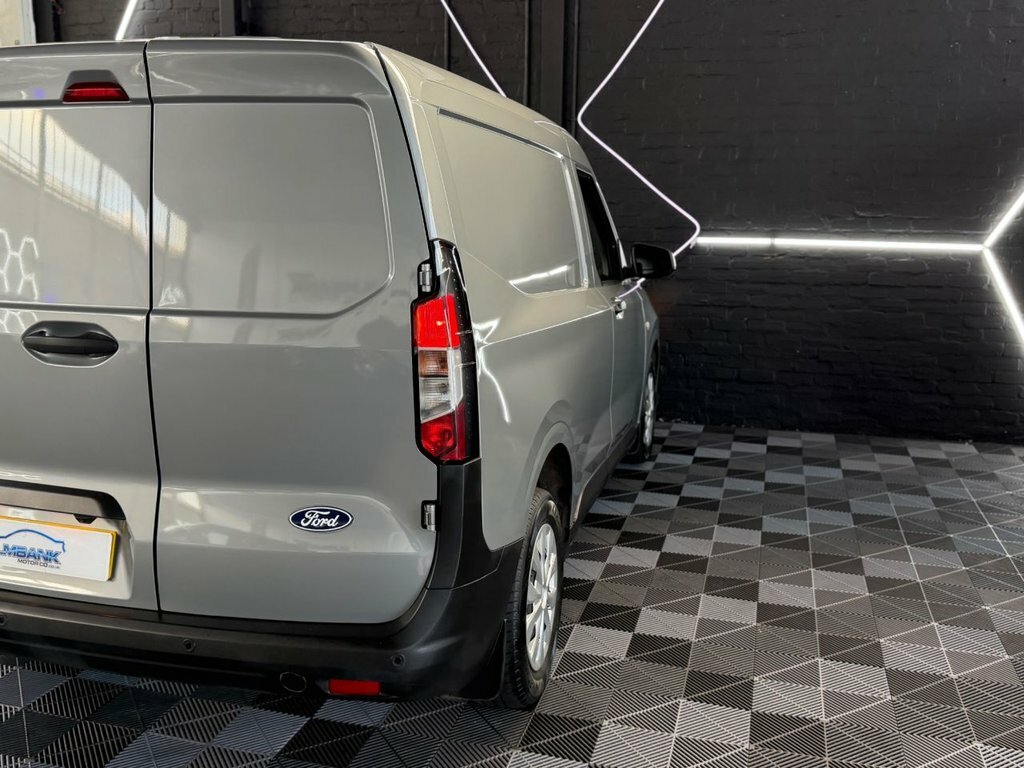 Ford Transit Courier 43Kwh Trend Swb Black #31