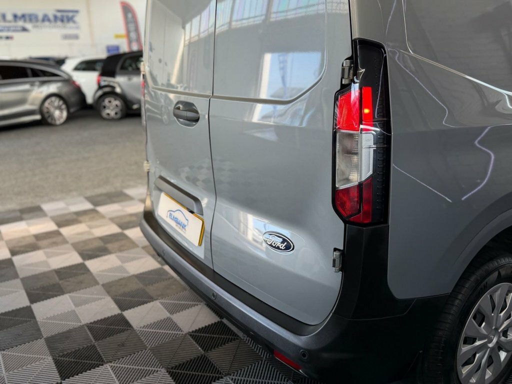 Ford Transit Courier 43Kwh Trend Swb Black #16