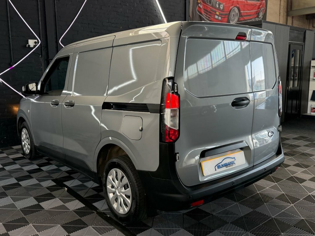 Ford Transit Courier 43Kwh Trend Swb Black #30