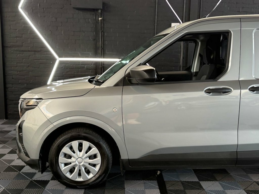 Ford Transit Courier 43Kwh Trend Swb Black #7