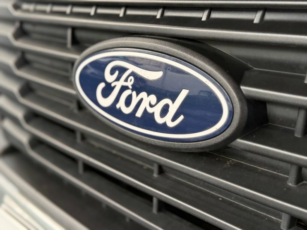 Ford Transit Courier 1L Trend Silver #4