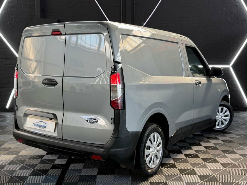 Ford Transit Courier 43Kwh Trend Swb Black #36