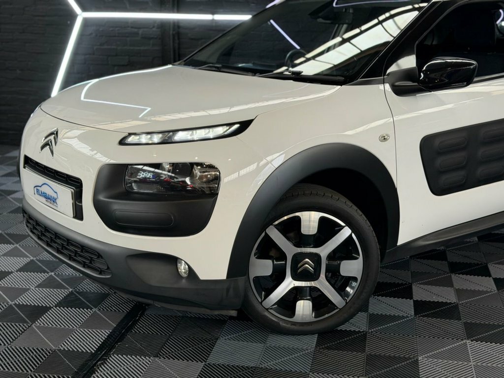 Citroen C4 Cactus 1.6L Flair Edition White #2