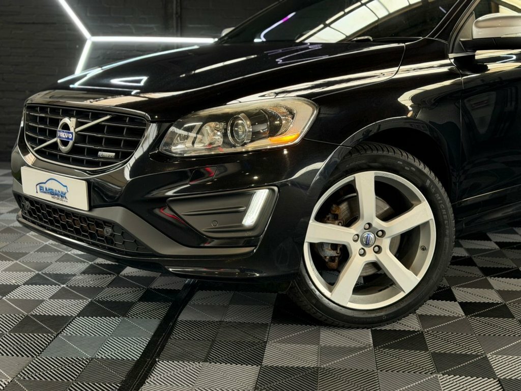 Volvo XC60 2.4L R-design Lux Nav Black #3