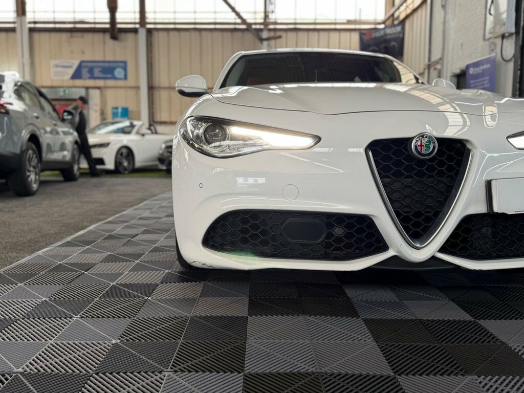 Alfa Romeo Giulia T Veloce Red #34