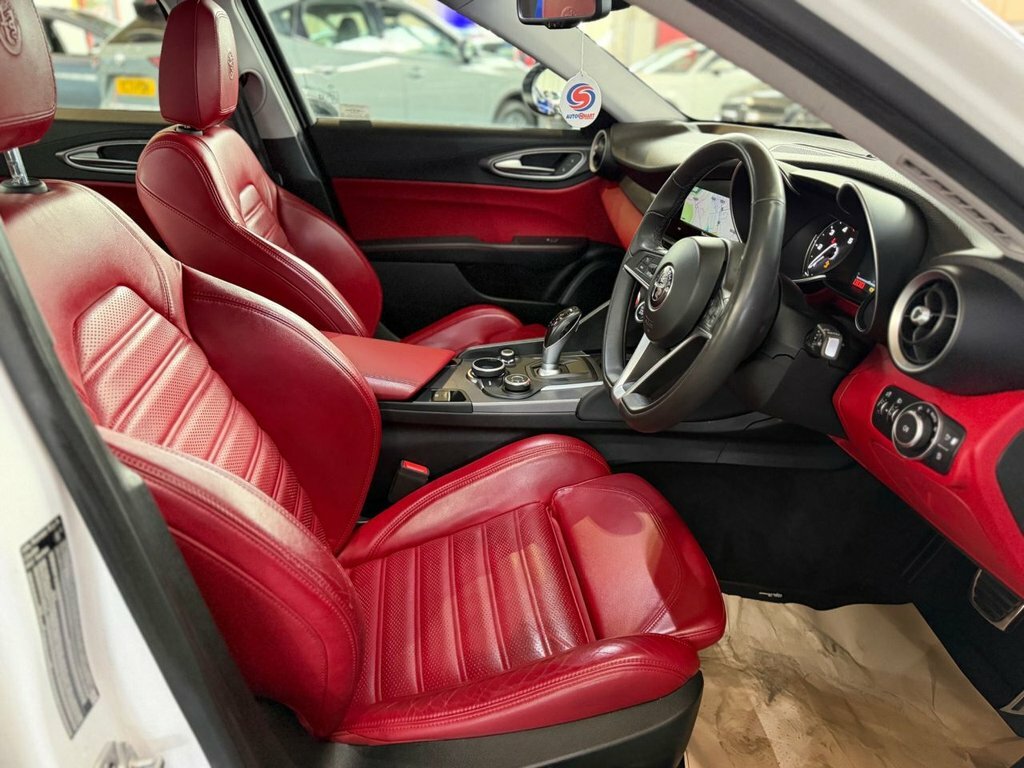 Alfa Romeo Giulia T Veloce Red #18
