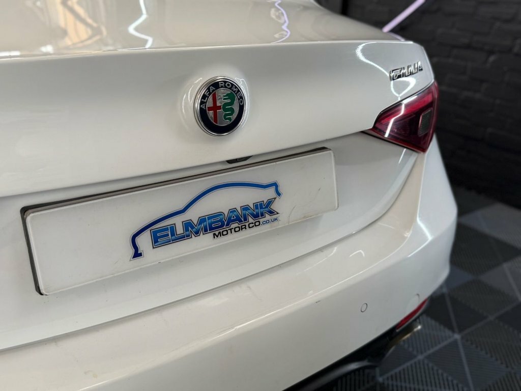 Alfa Romeo Giulia T Veloce Red #11