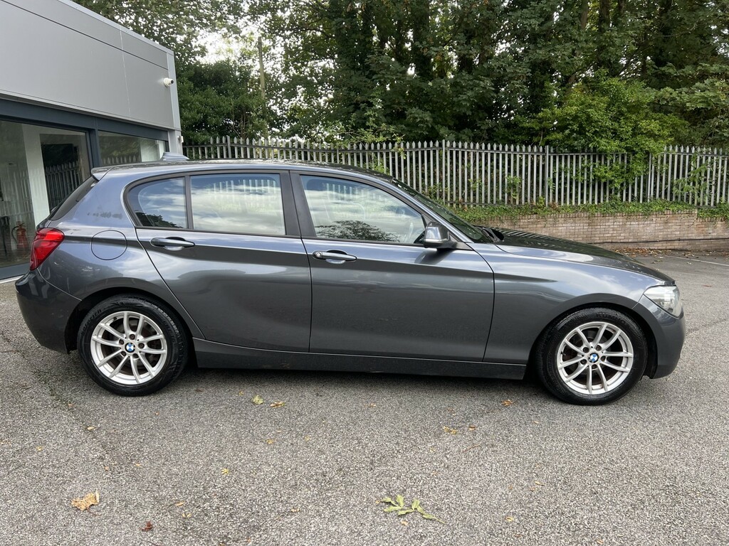 BMW 1 Series 1.6 116D Efficientdynamics 5-Door Grey #5