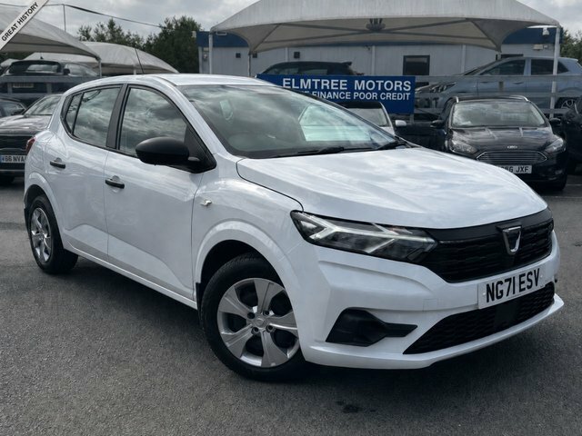 Dacia Sandero 1.0 Tce Essential Hatchback White