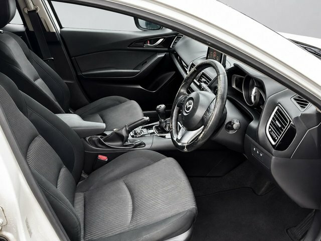 Mazda 3 2.0 Skyactiv-g Se-l Sat Nav Hatchb White #2