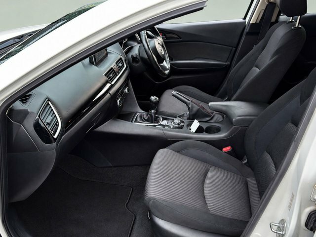 Mazda 3 2.0 Skyactiv-g Se-l Sat Nav Hatchb White #6