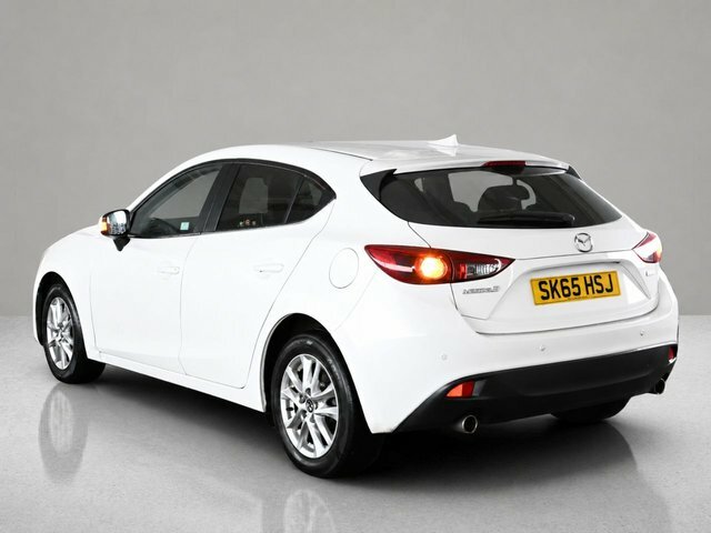Mazda 3 2.0 Skyactiv-g Se-l Sat Nav Hatchb White #4