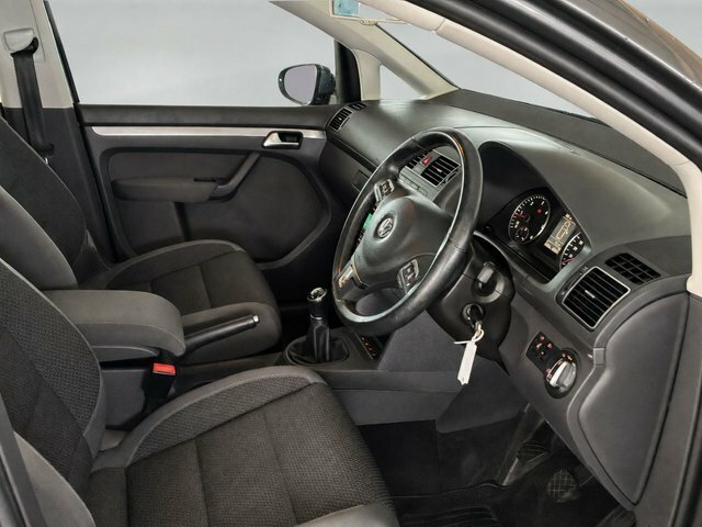 Volkswagen Touran 1.6 Turbo Tdi Se Edition Mpv Manua Grey #2
