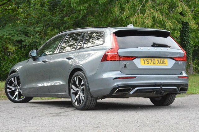 Volvo V60 B3 Mhev R-design Estate Grey #3