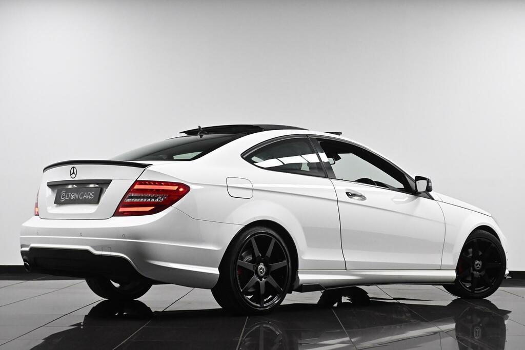 Mercedes-Benz C Class Saloon Blue #7