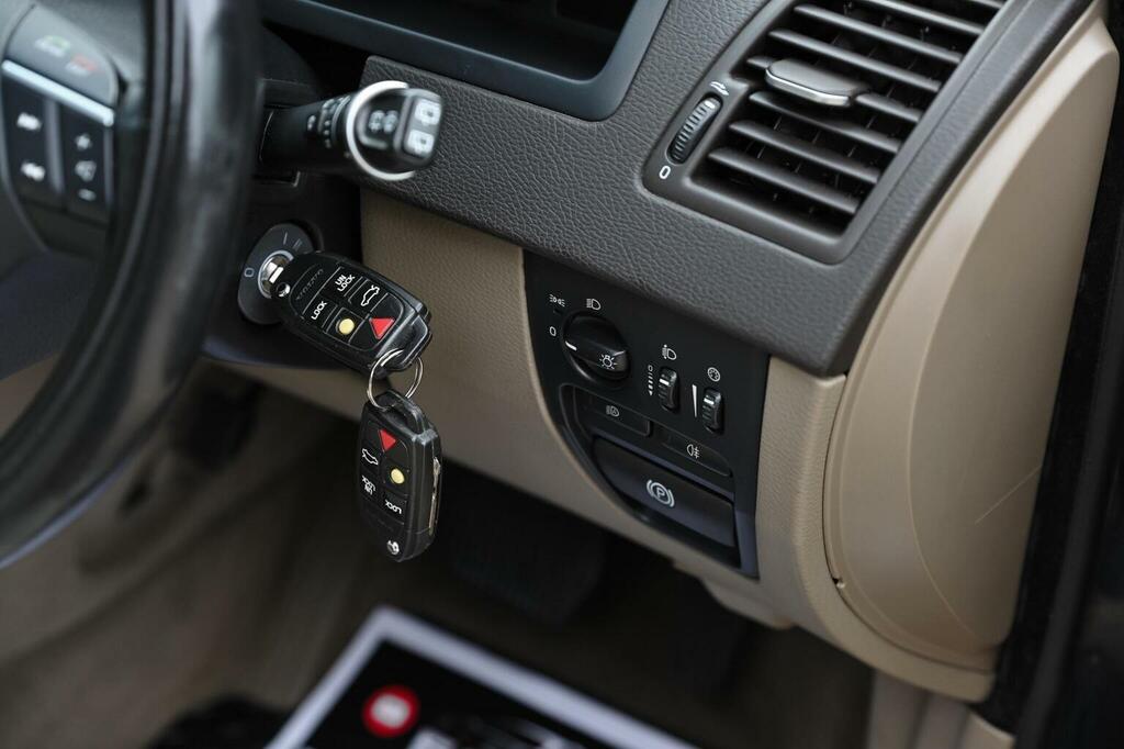Volvo XC90 Xc90 Executive Awd D5 Black #16