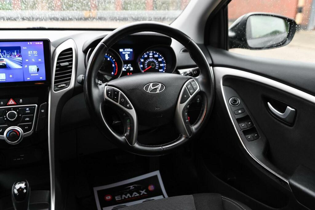 Hyundai I30 Blue Drive Se Red #23