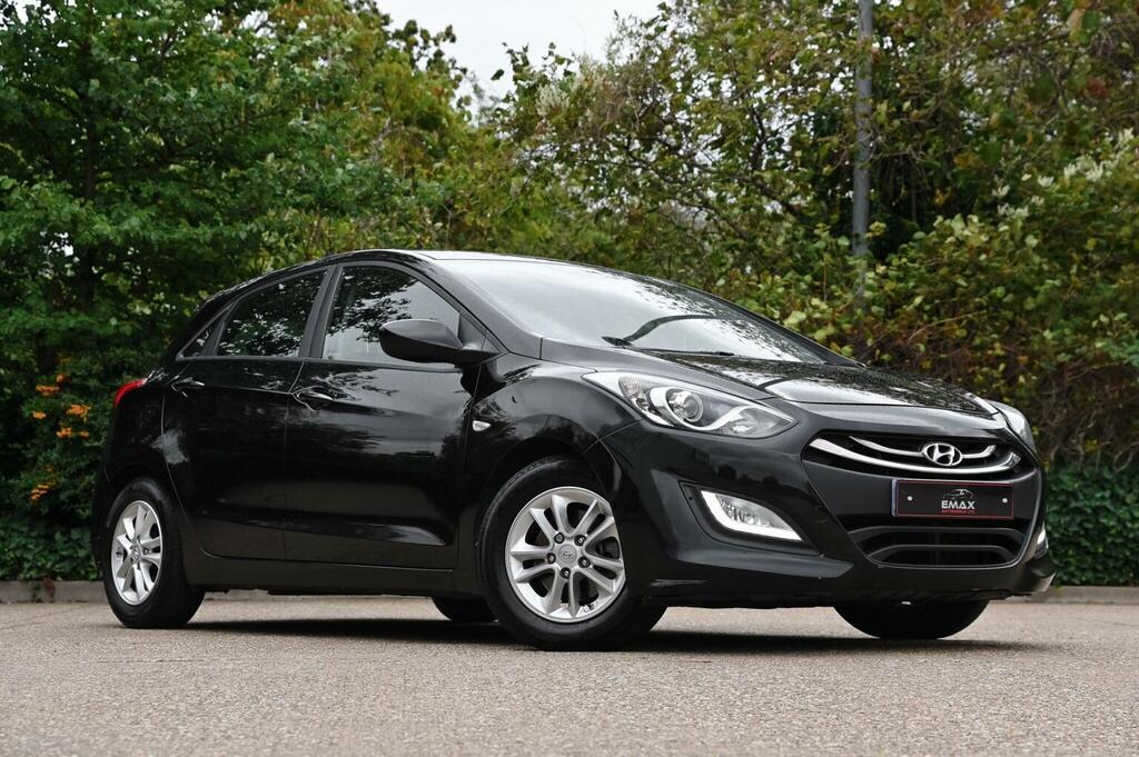 Hyundai I30 Blue Drive Se Red #11