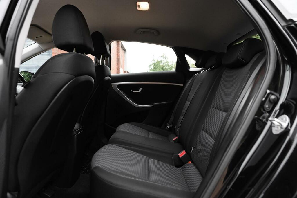 Hyundai I30 Blue Drive Se Red #20
