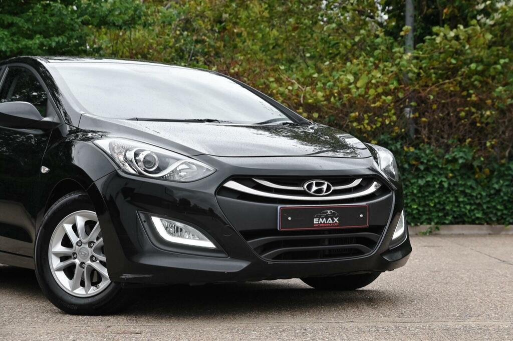 Hyundai I30 Blue Drive Se Red #22