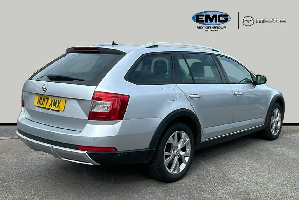 Skoda Octavia 2.0 Tdi Scout Estate Dsg 4Wd Ss Silver #6