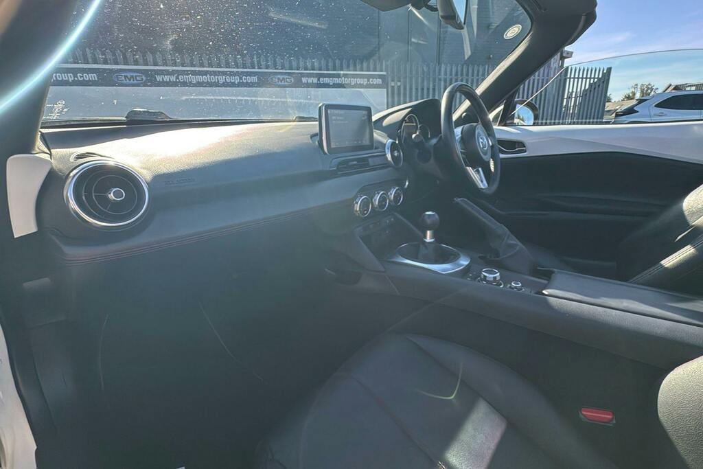 Mazda MX-5 1.5L Se-l Silver #10