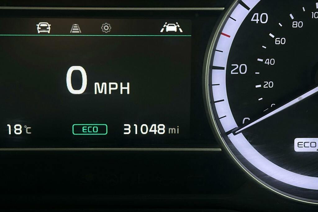 Kia Niro 2 1.6 White #14