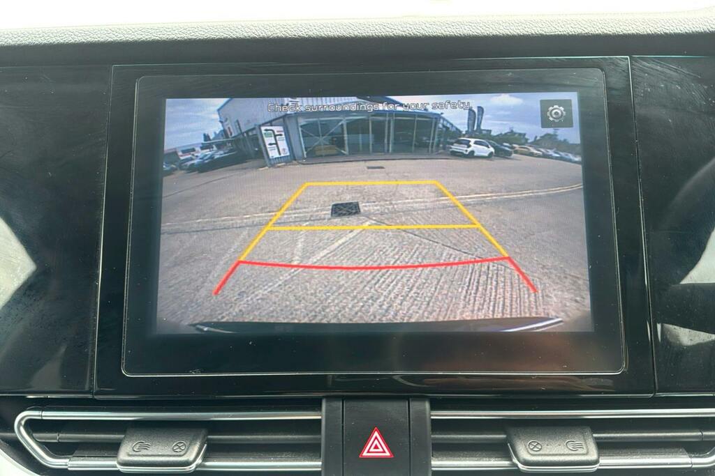 Kia Niro 2 1.6 White #22