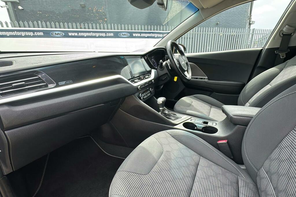 Kia Niro 2 1.6 White #10