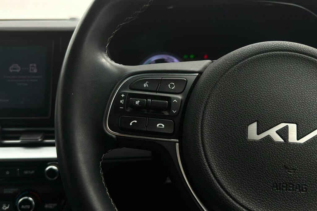 Kia Niro 2 1.6 White #16