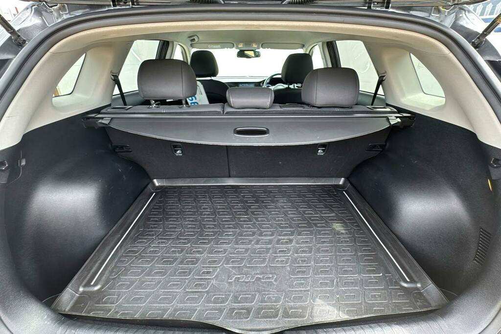 Kia Niro 2 1.6 White #18
