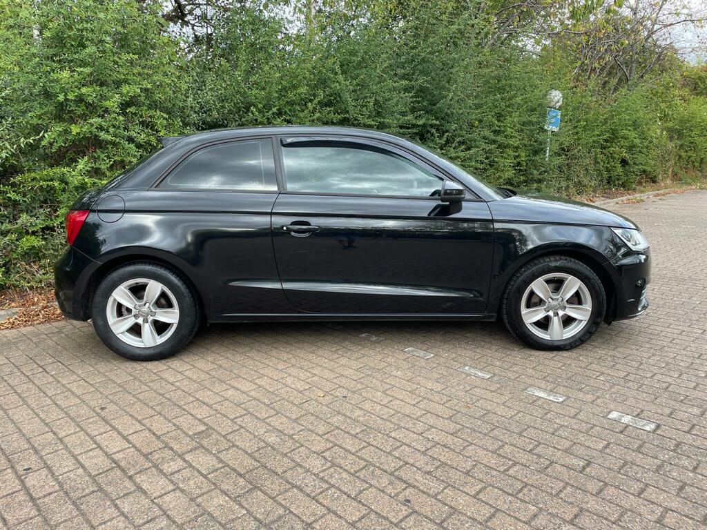 Audi A1 1.0 Tfsi Se Euro 6 Ss DU66ZVM Black #2