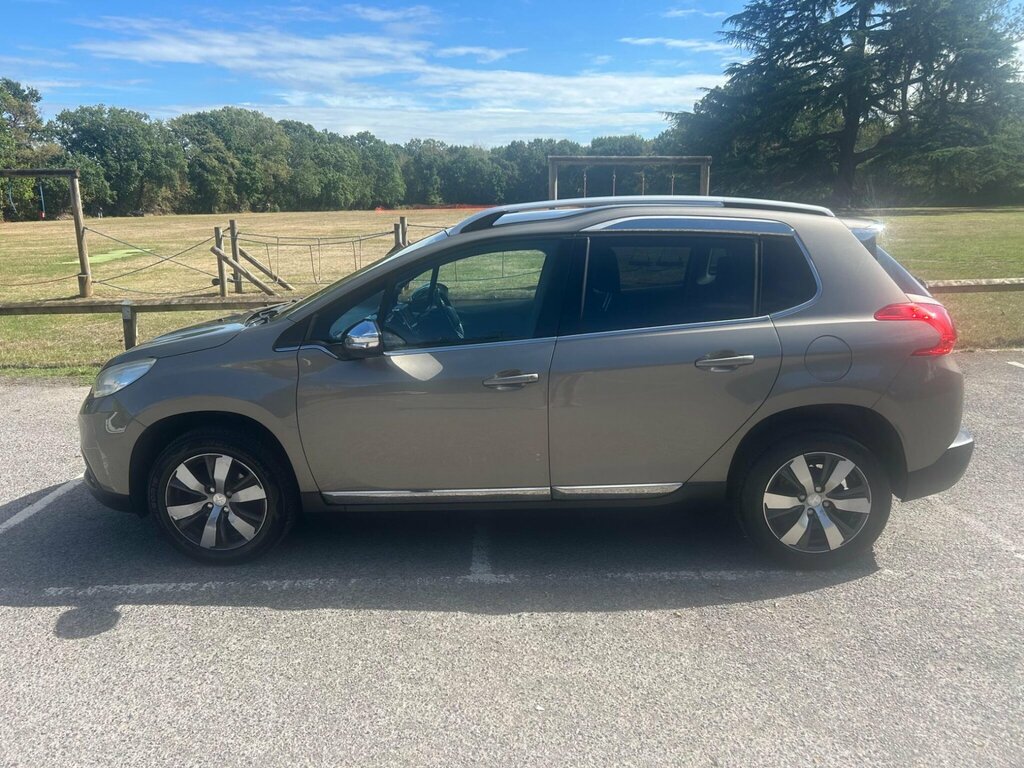 Peugeot 2008 1.6 E-hdi Allure Euro 5 Ss Grey #2