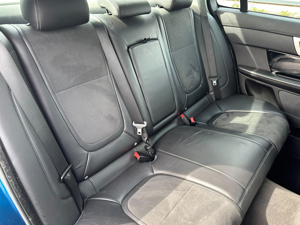 Jaguar XF Luxury Grey #25
