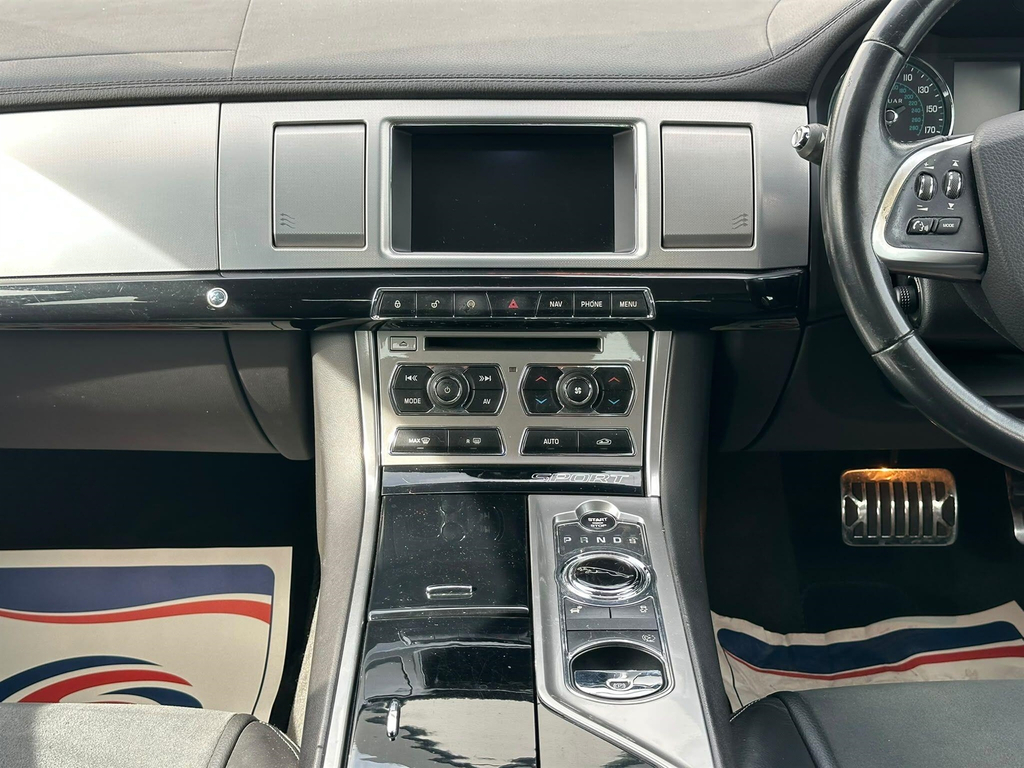 Jaguar XF Luxury Grey #40