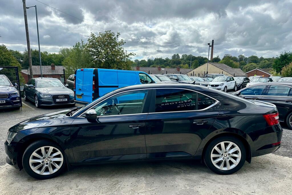 Skoda Superb Se Technology Black #6