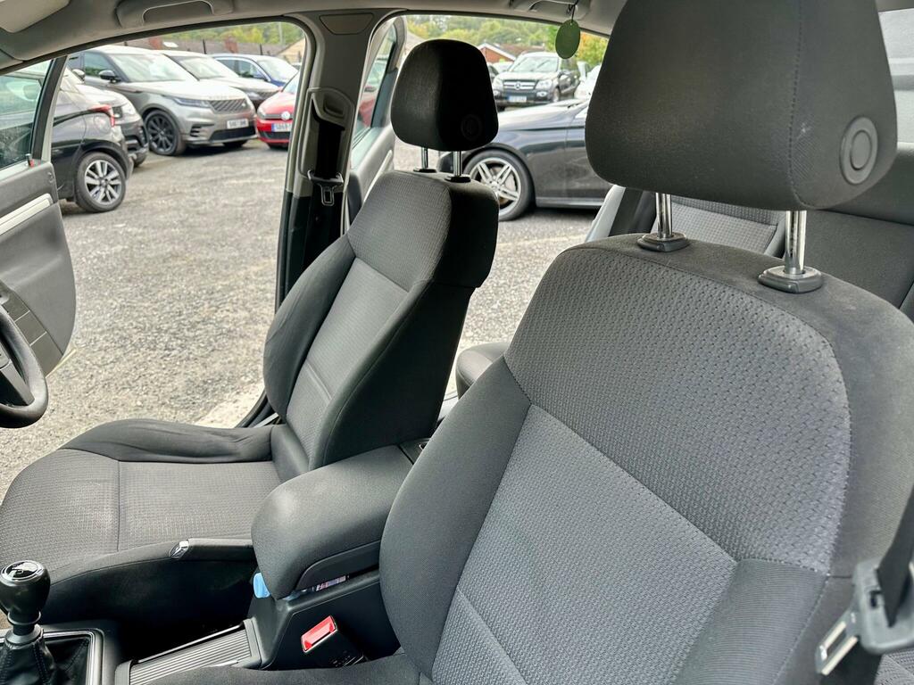 Vauxhall Vectra 1.8 Vvt Design 140 Bhp Black #14