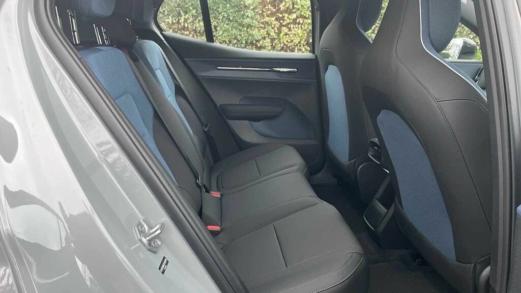 Volvo EX30 Plus, Twin Motor Performance, LR75XXU Grey #6