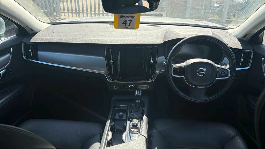Volvo V90 T4 Momentum Silver #5