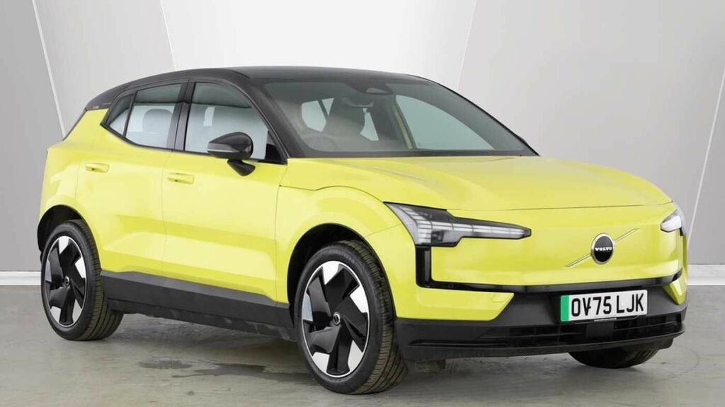 Volvo EX30 Plus, Twin Motor Performance, Yellow