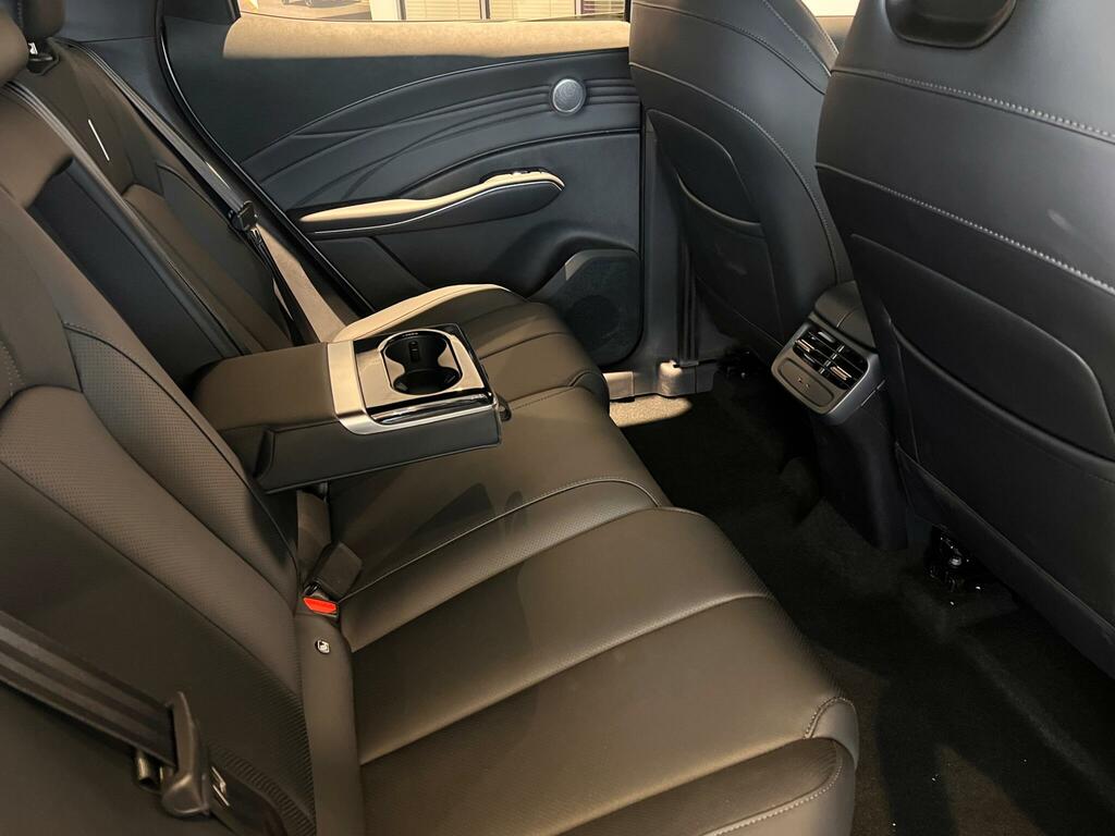 Omoda 7 Shs Plug-in Hybrid Noble  #14