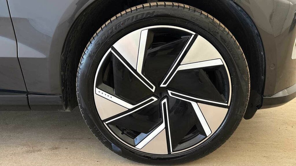 Volvo EX90 Ultra Black #19
