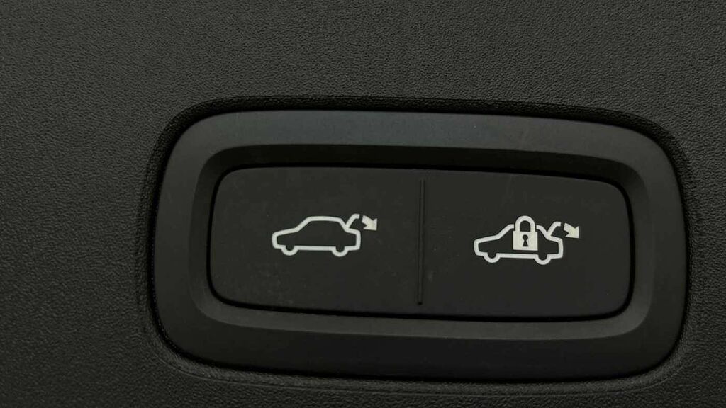 Volvo EX90 Ultra Black #18