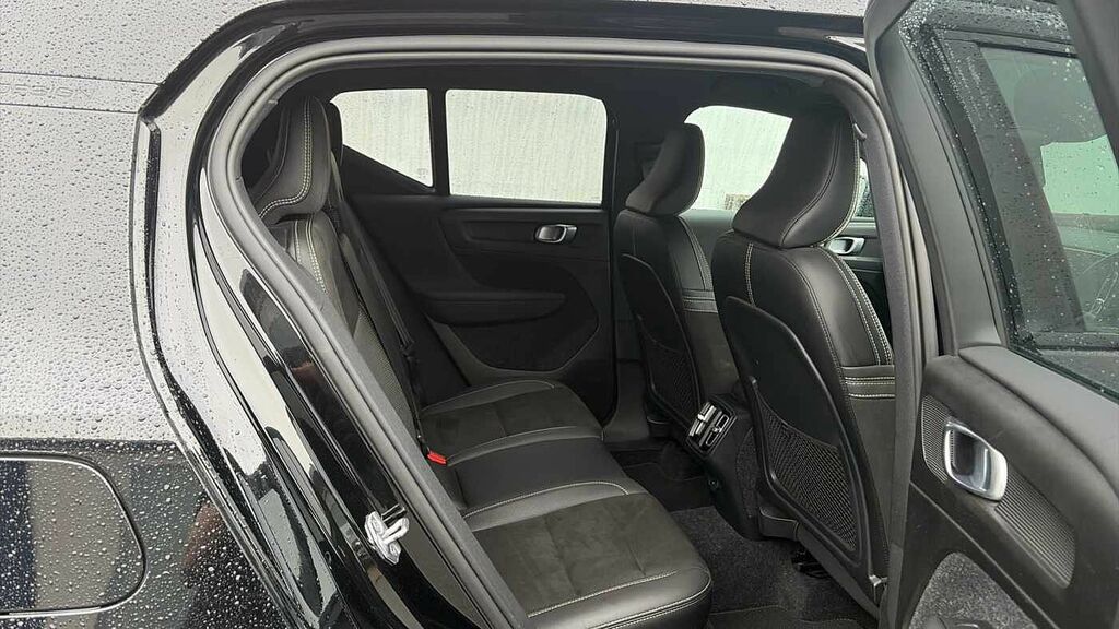 Volvo XC40 T4 Awd R-design Pro RX68GME Black #6
