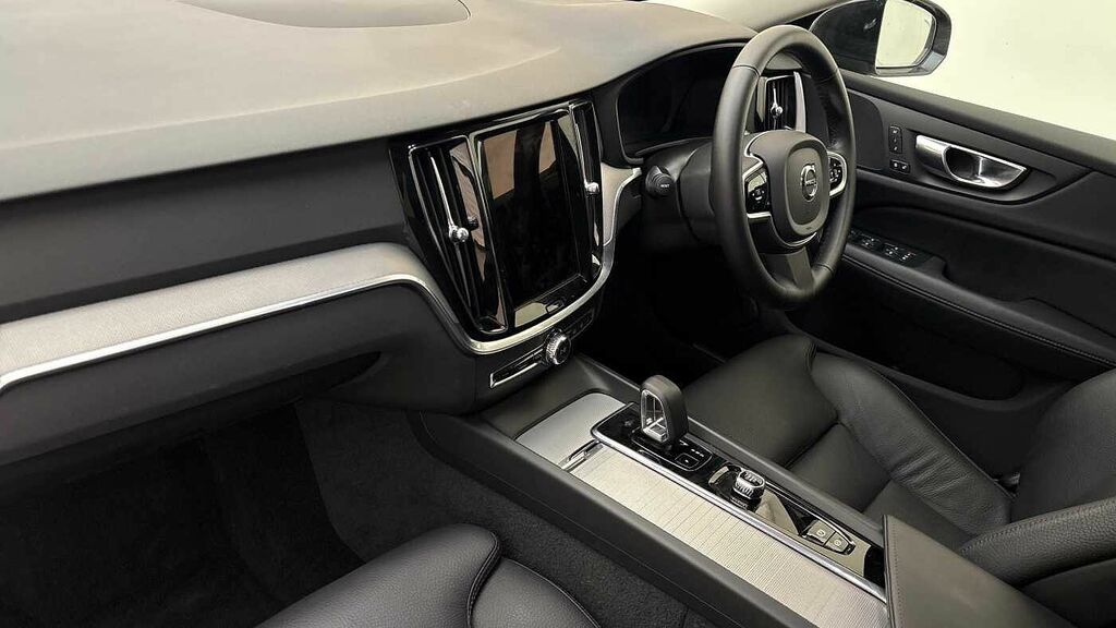 Volvo V60 Plus, B4 Mild Hybrid, Dark Silver #6