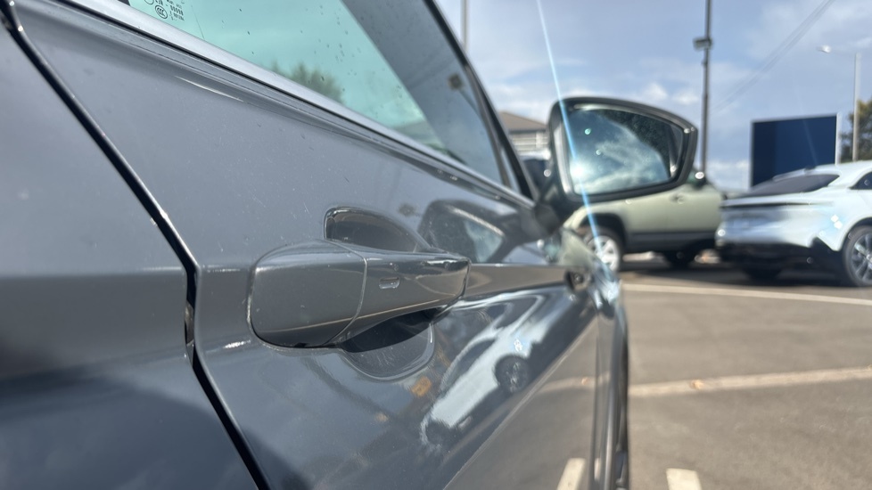 Volkswagen Tiguan 2.0 Tdi Active Grey #36
